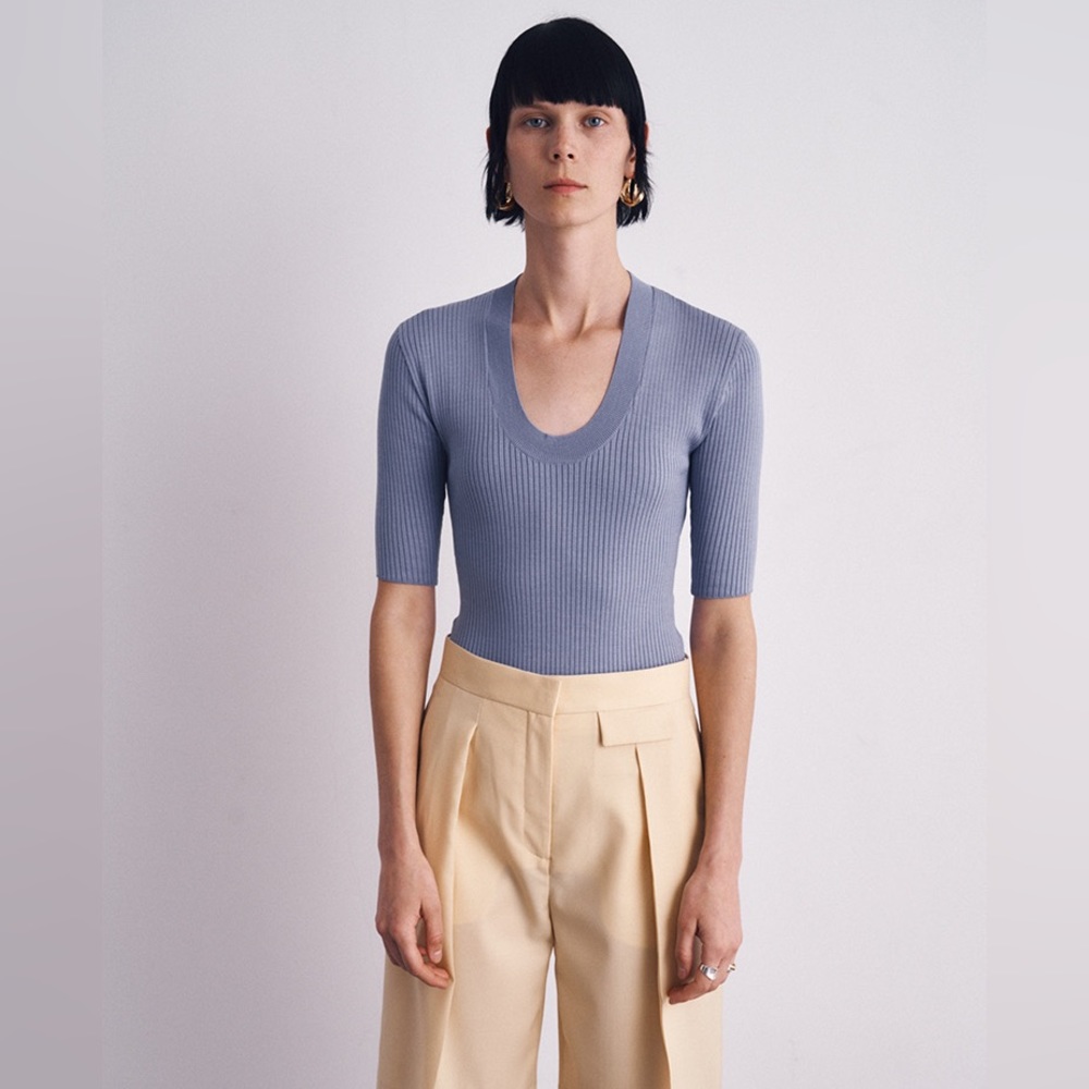 CHICJOC Women Silk Cotton Short-Sleeve U-shaped Neck Bodysuit Sweater size 38